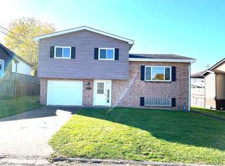 302 Raleigh Ave, Weirton, WV 26062