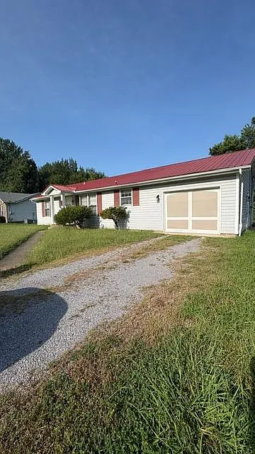 538 Donna Dr — Photo 2