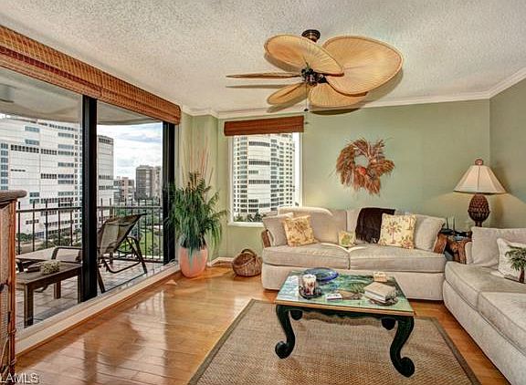 5th image of 4251 Gulf Shore Blvd N APT 12B