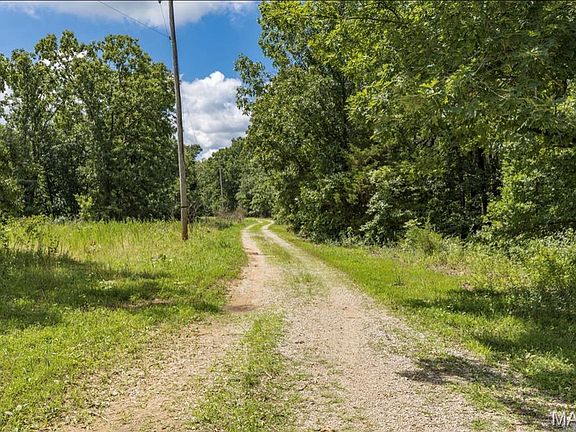 2nd image of 184.52 Cedar Hollow Rd