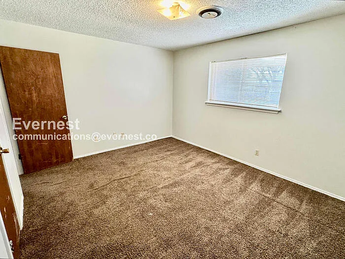 909 E Quincy St #4 — Photo 10