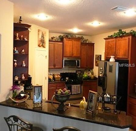 3rd image of 6911 Surrey Hill Dr