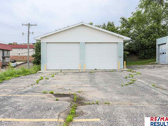 3rd image of 3113 S 70th St