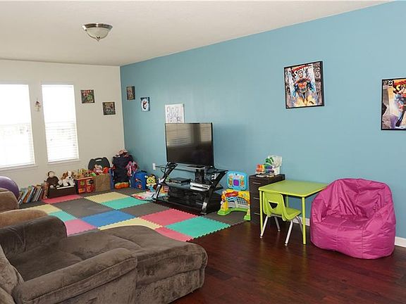 2nd image of 1509 Caterpillar St