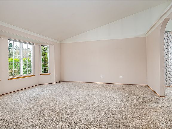 5th image of 5318 97th Street NE
