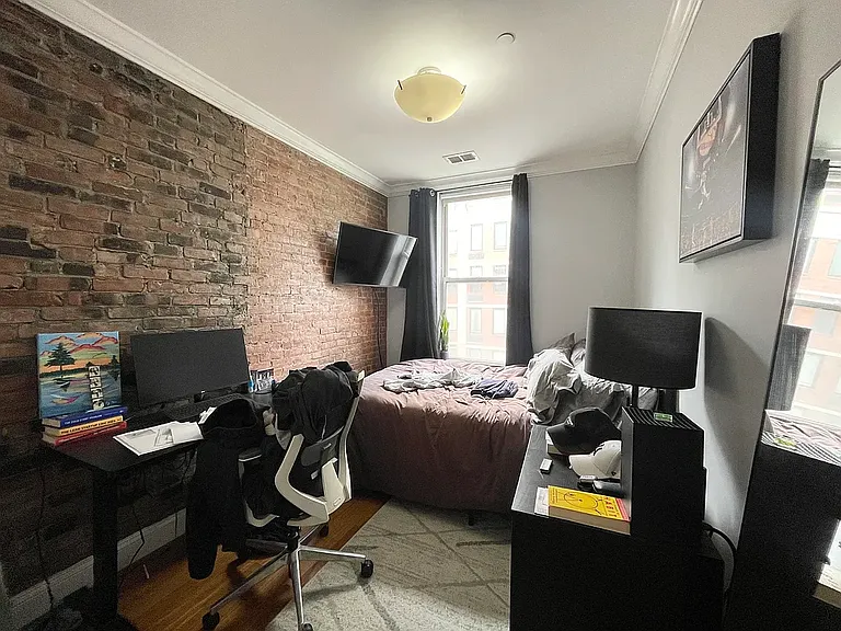 27 E 7th St #4F — Photo 8