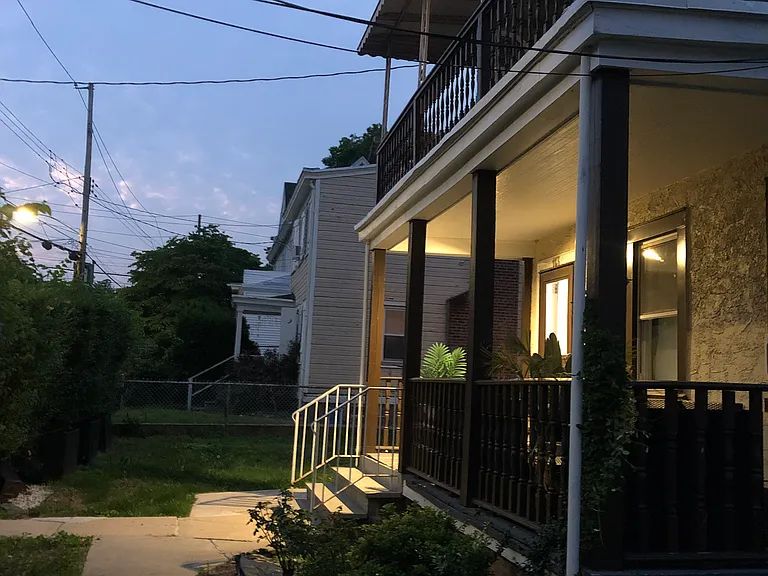 113 S 13th Ave #B — Photo 2