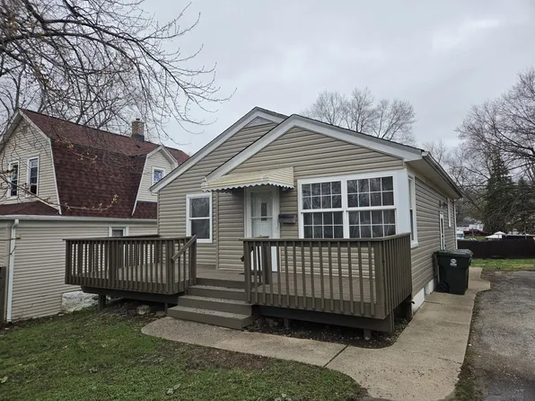 110 North Ave, Lockport, IL 60441