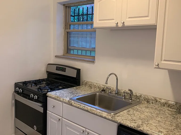5506 Fifth Avenue — Photo 37