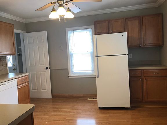 4th image of 726 Donald Ave
