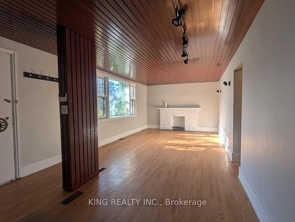 4 bed, $3,699 — Photo 2