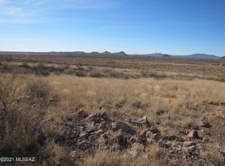 E Mule Deer Rd, Pearce, AZ 85625