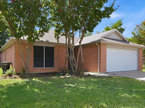 6317 Rockhaven Dr, Fort Worth, TX 76179