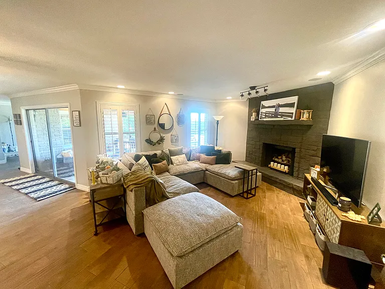 3401 Charleston Ln — Photo 21