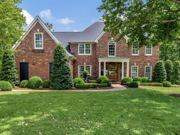 2239 Shannon Dr, Murfreesboro, TN 37129