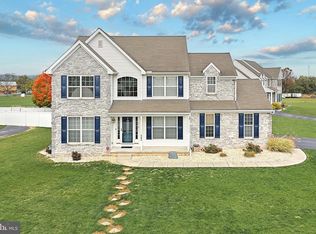 543 Sandstone Ln, York, PA 17404