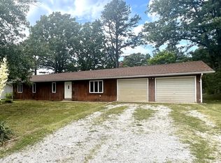 643 Plainview Dr, Houston, MO 65483