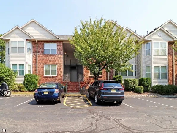 28 Rebecca Rd, East Hanover Twp., NJ 07936