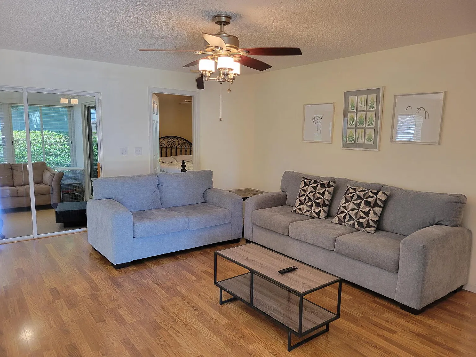 2 bed, 2.0 bath, 1334 sqft, $2,200 — Photo 3