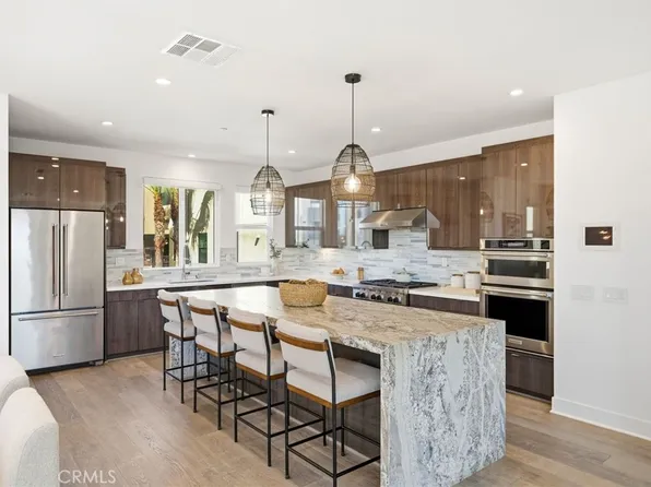 627 Cardiff Reef, Costa Mesa, CA 92627