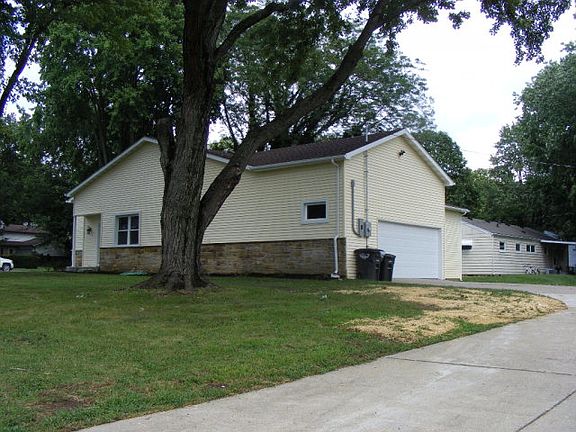 3rd image of 420 Swisher Ave