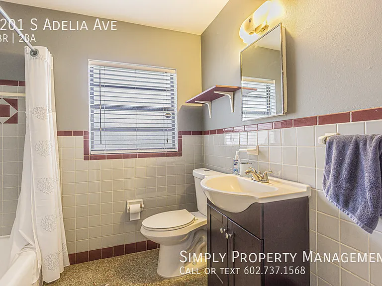 6201 S Adelia Ave — Photo 29