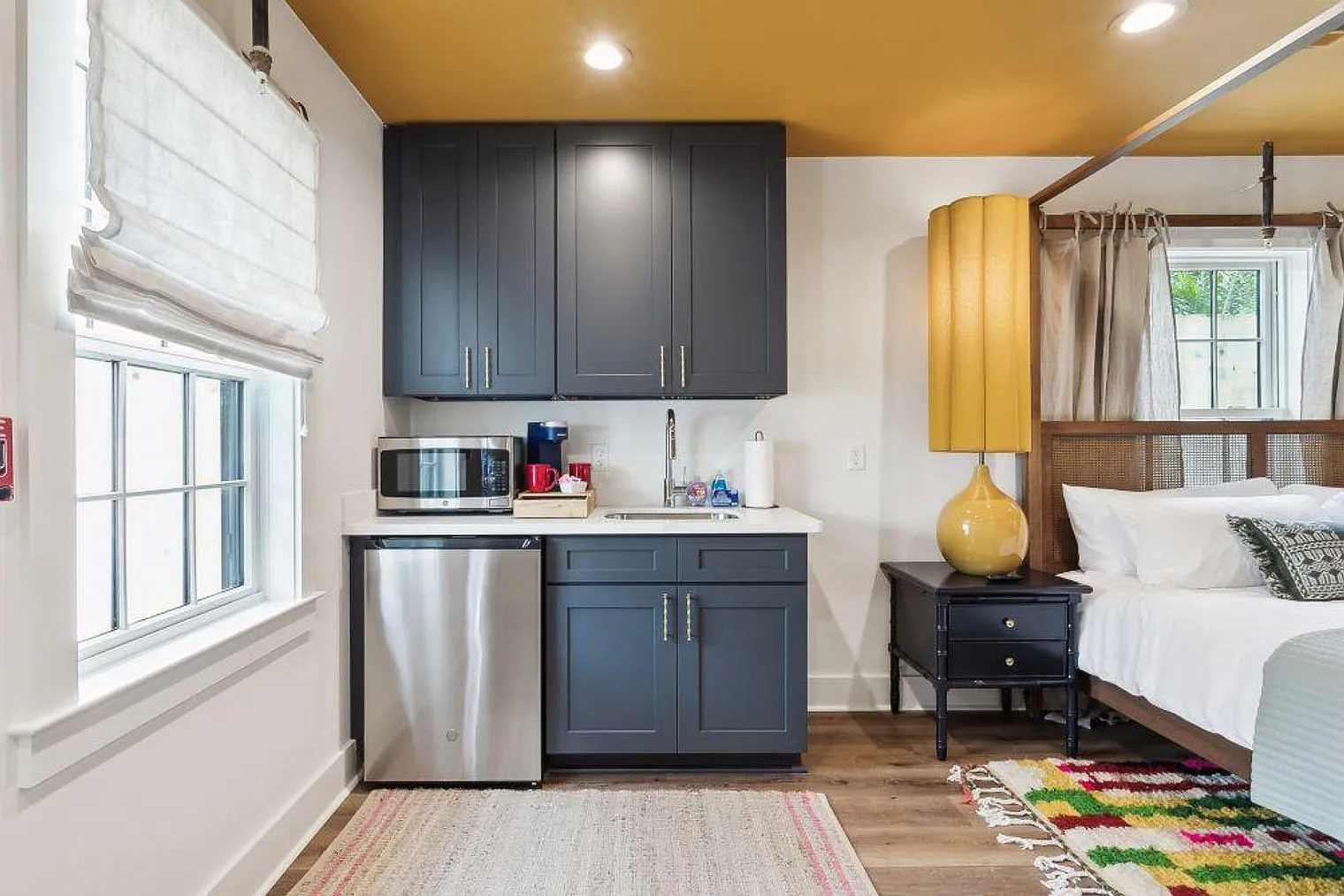 Studio, 1.0 bath, 430 sqft, $3,219 — Photo 2