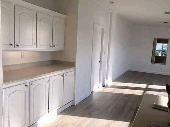 4th image of 358 Jewelwood Ln