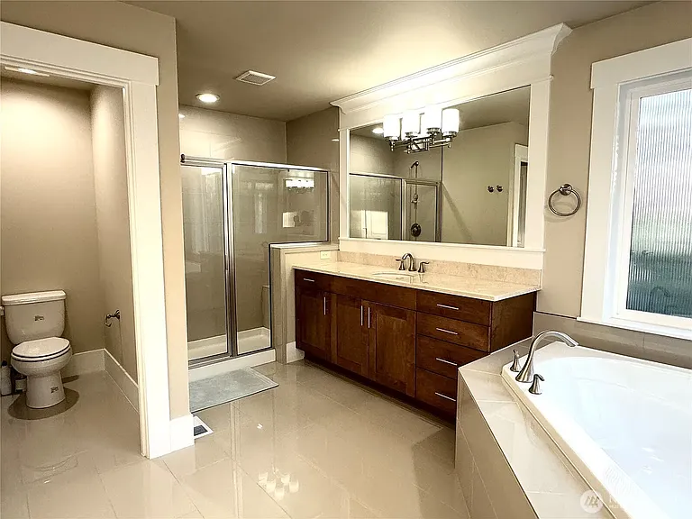 1939 213th Ct SE — Photo 20