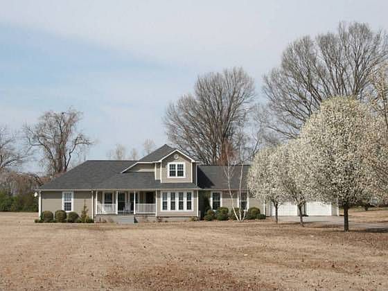 1st image of 4415 Highway 211