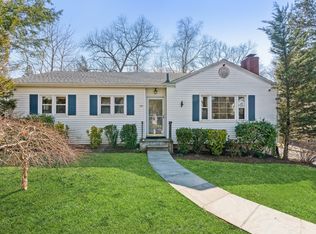 178 Clarence Rd, Scarsdale, NY 10583
