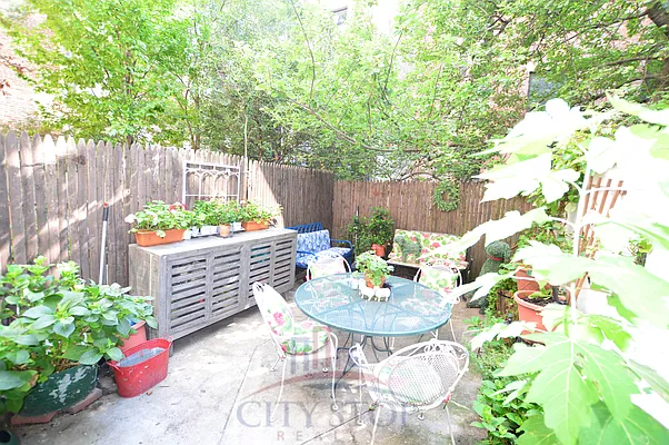 Rented by City Stop Realty | media 38