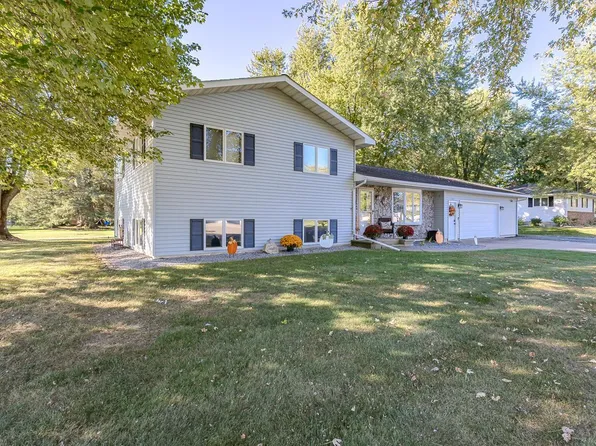 301 West LARCH STREET, Abbotsford, WI 54405