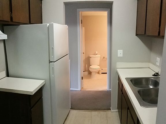 5th image of 13341 W Nine Mile #110