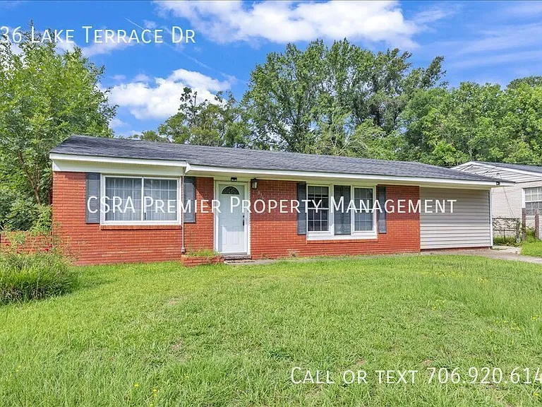 836 Lake Terrace Dr — Photo 2