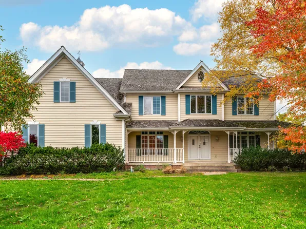 1000 Anderson Dr, Libertyville, IL 60048
