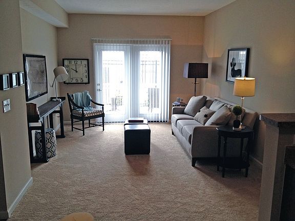 Spacious Living Room & Balcony