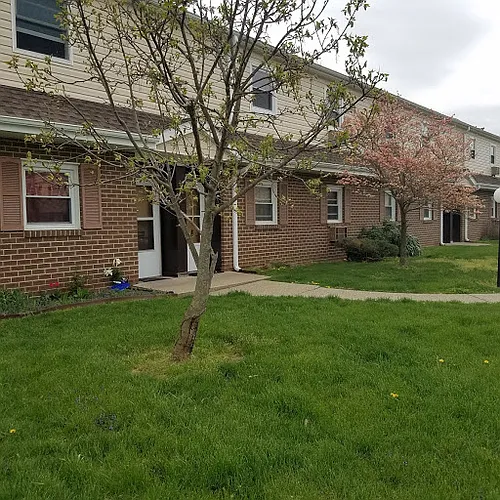211 Front St #7 Photo 1