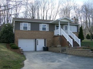 162 Sunny Ln, Nicktown, PA 15762