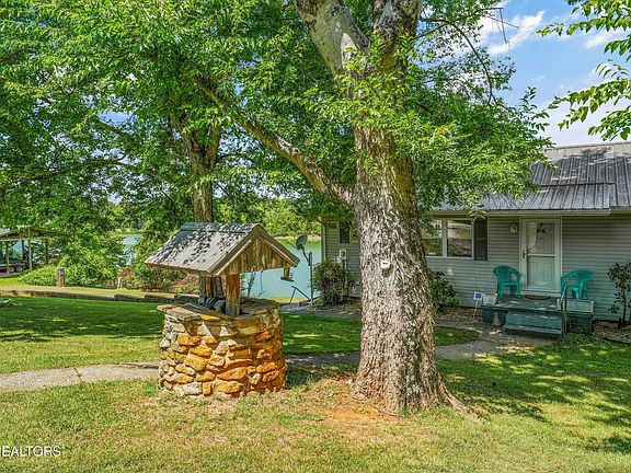 4th image of 1797 Circle Lake Dr