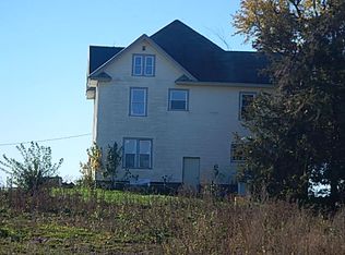 1907 Kk Ave, Marengo, IA 52301