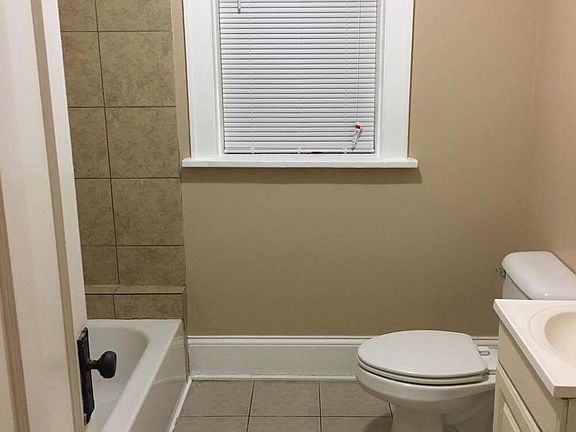 3rd image of 6521 S Talman Ave #1