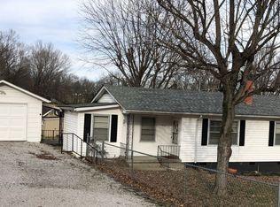 100 Sunrise Dr, Columbia, TN 38401