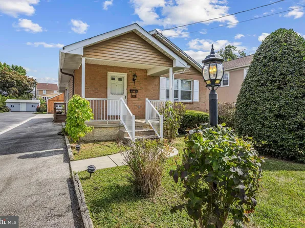 253 Saxer Ave, Springfield, PA 19064