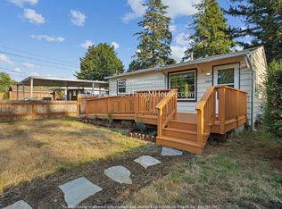 16824 SE Clinton St, Portland, OR 97236