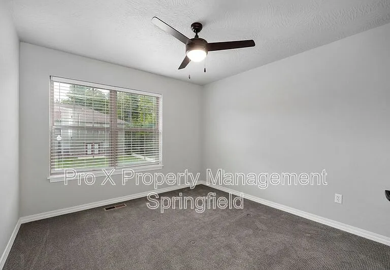 1302 S Lexington Ave #B — Photo 10