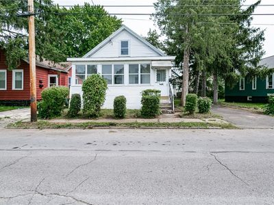 130 Lawrence St, Syracuse, NY, 13208