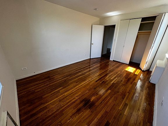5th image of 8635 21st Ave #V6