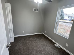 1303 W 36th St, Davenport, IA