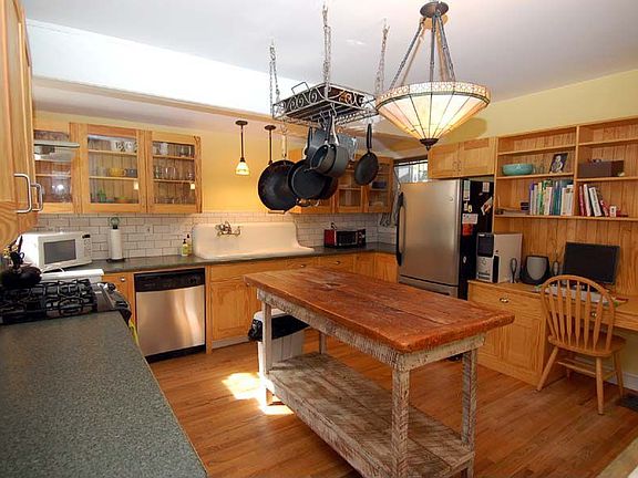 Renovated Kitchen w/new custom cabinets, countertops, & stainless!